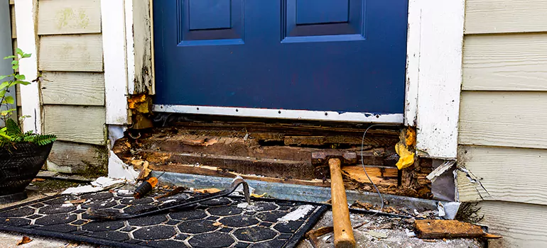 Broken Door Jamb Repair in Bloomingdale, FL