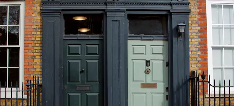 Front Door Window Replacement in Bloomingdale, FL