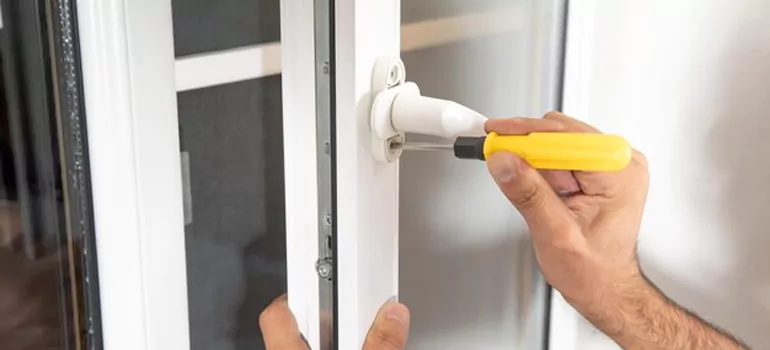 Casement Window Handle Replacement in Bloomingdale, FL