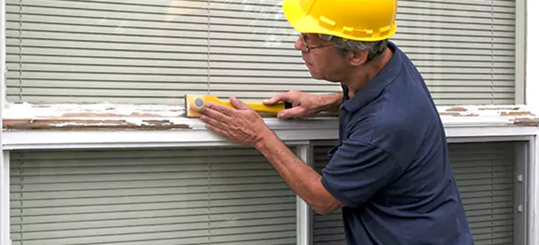 Custom Window Installation And Repair in Bloomingdale, FL