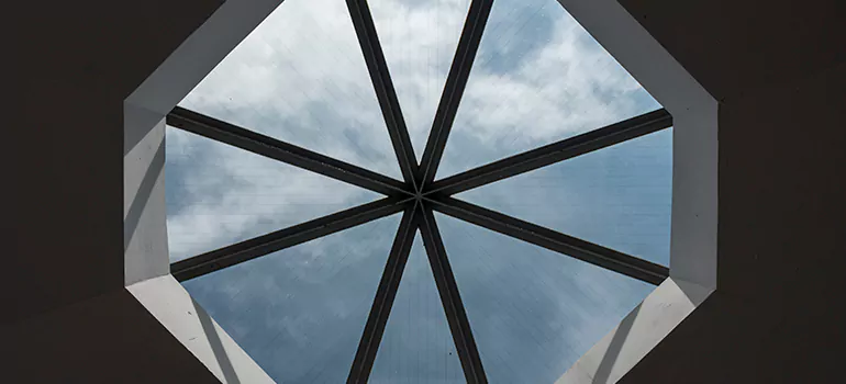 Octagon Window Designs For Homes in Bloomingdale, FL