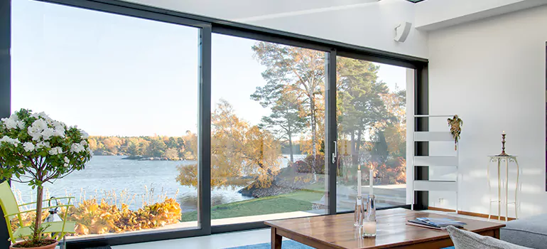 Custom Residential Window Tinting in Bloomingdale, FL